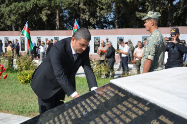 Sentyabrın 27-də Kürdəmir rayonunda Vətən müharibəsi şəhidlərinin xatirəsinə həsr olunmuş Anım Günü tədbiri keçirilib.