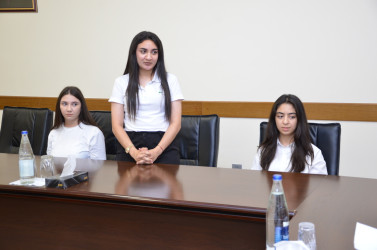 İyunun 20-də Kürdəmir Rayon İcra Hakimiyyətinin könüllülərinin növbəti qrupu ilə görüş keçirilib.