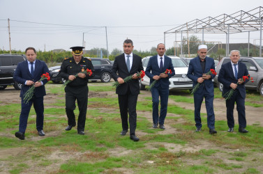 İcra başçısı şəhid Kamil Şirinovun və şəhid Elvin Ömərovun anım tədbirlərində iştirak edib.