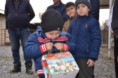 "31 Dekabr - Dünya Azərbaycanlılarının Həmrəyliyi Günü" və "Yeni il" bayramı Kürdəmirin Ucarlı kəndində də qeyd edilib.