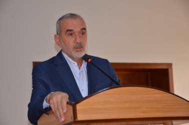 İcra başçısı Elxan İbrahimov rayonda yaşayan ağsaqqallar, ziyalılar və dini icma sədrləri ilə görüş keçirib.