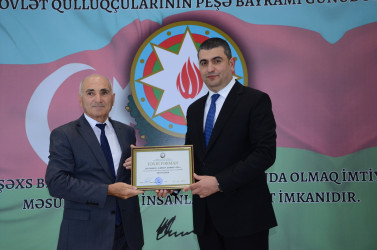 Kürdəmir ASAN Xidmət Mərkəzində 23 iyun - Dövlət Qulluqçularının peşə bayramı günü qeyd olunub