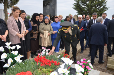 İcra başçısı şəhid Ramil Quliyevin anım tədbirində iştirak edib.
