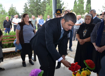 İcra başçısı şəhid Rəvan Məlikovun anım tədbirində iştirak edib.
