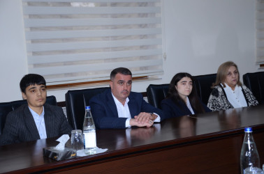 18 Oktyabr - Kürdəmirdə Müstəqilliyin Bərpası Gününə həsr olunmuş dəyirmi masa keçirilib.