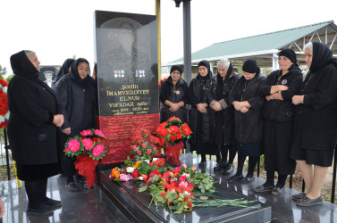 İcra başçısı şəhid Elnur İmamverdiyevin anım tədbirində iştirak edib.