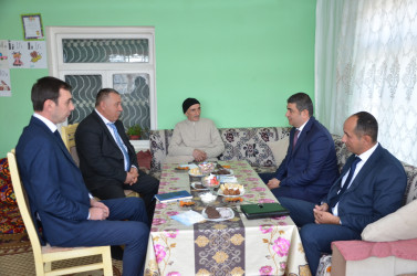 Mollakənd kəndində sakinlər ilə səyyar qəbul keçirilib