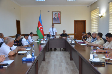 Kürdəmirdə “Fövqəladə halların nəticələrinin aradan qaldırılması zamanı qurumlar arasında koordinasiyanın, qarşılıqlı fəaliyyətinin təşkili” mövzusunda dəyirmi masa keçirilib