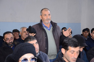 Mollakənd kəndində sakinlər ilə səyyar qəbul keçirilib