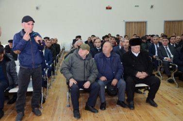 Qarasu kəndində sakinlər ilə səyyar qəbul keçirilib