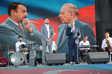 Kürdəmir rayonunun Carlı kəndində stadion kompleksi tikilib.