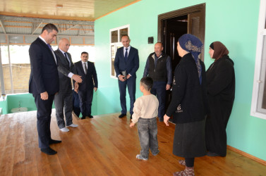 Qarasu kəndində sakinlər ilə səyyar qəbul keçirilib