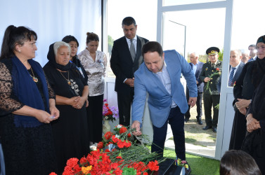 İcra başçısı şəhid Toğrul Əliyevin anım tədbirində iştirak edib.