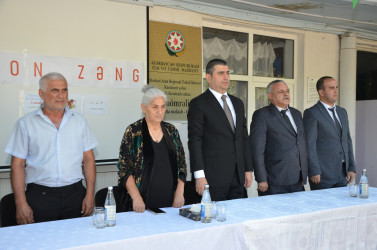 M.Ə.Rəsulzadə adına şəhər 2 nömrəli məktəbdə Son zəng tədbiri keçirilib.