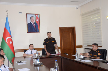 Kürdəmirdə “Fövqəladə halların nəticələrinin aradan qaldırılması zamanı qurumlar arasında koordinasiyanın, qarşılıqlı fəaliyyətinin təşkili” mövzusunda dəyirmi masa keçirilib