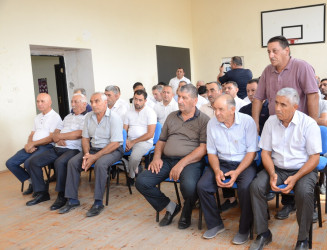 Avqustun 6-da Qaramahmudlu kənd sakinləri ilə səyyar qəbul keçirilib.