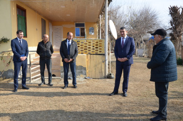 Mollakənd kəndində sakinlər ilə səyyar qəbul keçirilib