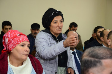 Çöhranlı kəndində sakinlər ilə səyyar qəbul keçirilib