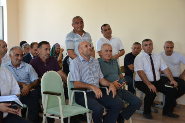 Sentyabrın 17-də Sığırlı kənd sakinləri ilə səyyar qəbul keçirilib.