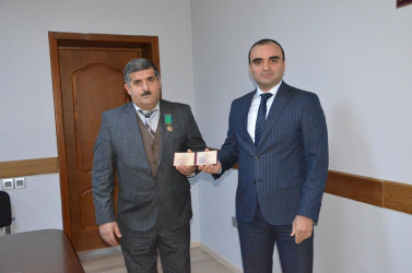 Kürdəmir Rayon İcra Hakimiyyətinin əməkdaşına "Tərəqqi" medalı təqdim olunub.