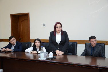 Kürdəmir Rayon İcra Hakimiyyətinin başçısı Elşən Həsənli rayonun fəal gəncləri ilə görüş keçirib.