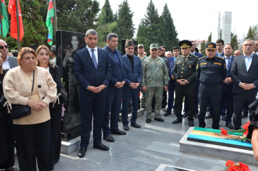 İcra başçısı şəhid Cəmil Həşimlinin anım tədbirində iştirak edib.