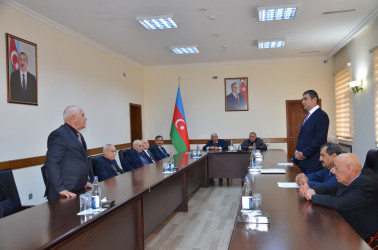 İcra başçısı Elşən Həsənli rayon ağsaqqallarının nümayəndələri ilə görüş keçirib