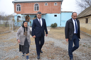 Xırdapay kəndində sakinlər ilə səyyar qəbul keçirilib