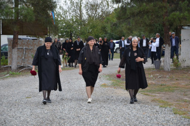 İcra başçısı şəhid Məlik Zülfüqarovun anım tədbirində iştirak edib.