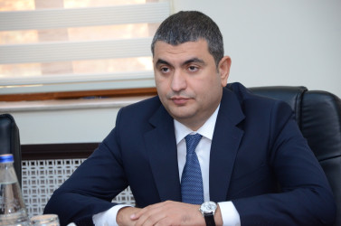 Kürdəmir Rayon İcra Hakimiyyətinin başçısı Elşən Həsənli rayonun fəal gəncləri ilə görüş keçirib.