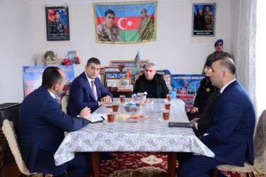 Söyüdlər kənd sakinləri ilə səyyar qəbul keçirilib