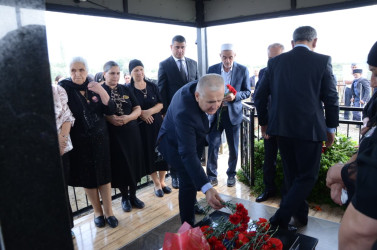 İcra başçısı şəhid Oruc Soltanovun anım tədbirində iştirak edib.