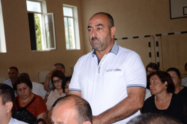 Yenikənd kənd sakinləri ilə növbəti səyyar qəbul keçirilib