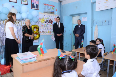 M.Ə.Rəsulzadə adına şəhər 2 nömrəli məktəbdə Son zəng tədbiri keçirilib.