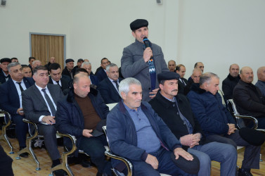 Qarasu kəndində sakinlər ilə səyyar qəbul keçirilib