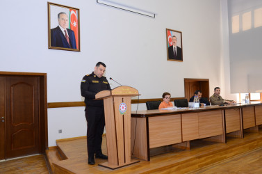 Əhalinin fövqəladə hallara qarşı hazırlığının və məlumatlılıq səviyyəsinin artırılması sahəsində birgə fəaliyyətin rolu” mövzusunda müşavirə keçirilib.