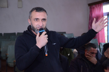 Qarabucaq qəsəbə sakinləri ilə növbəti səyyar qəbul keçirilib