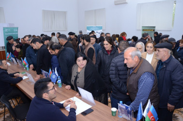 Kürdəmirdə Mərkəzi Aran Regional Məşğulluq Filialının təşkilatçılığı əmək yarmarkası təşkil olunub.
