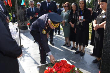 İcra başçısı şəhid Ziyadxan Əliyevin anım tədbirində iştirak edib.