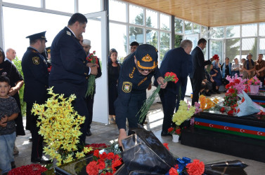 İcra başçısı şəhid Vüsal Əhmədovun anım tədbirində iştirak edib.