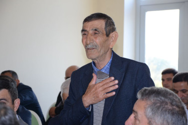 Oktyabrın 23-də Kürdəmir Rayon İcra Hakimiyyətinin başçısı Elxan İbrahimov növbəti səyyar qəbulunu Xınıslı kənd sakinləri ilə keçirib.