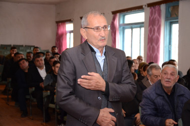 Qarabucaq qəsəbə sakinləri ilə növbəti səyyar qəbul keçirilib
