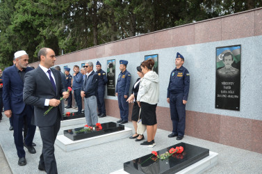 Kürdəmirdə 44 günlük Vətən müharibəsi şəhidlərinin xatirəsinə həsr olunmuş Anım Günü tədbiri keçirilib.