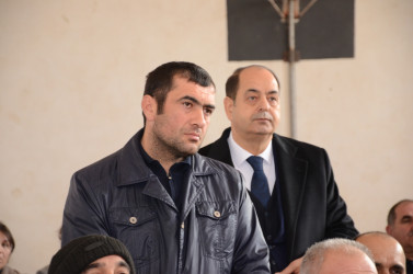 Topalhəsənli kənd sakinləri ilə növbəti səyyar qəbul keçirilib