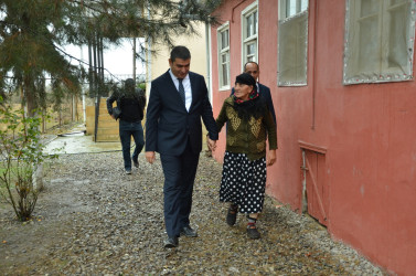 Ərəbqubalı kəndində sakinlər ilə səyyar qəbul keçirilib