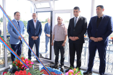 İcra başçısı şəhid Eltun Yunusovun anım tədbirində iştirak edib.
