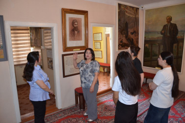 İyulun 22-də Kürdəmir Rayon İcra Hakimiyyətinin könüllüləri Nizami Gəncəvi adına Milli Azərbaycan Ədəbiyyatı Muzeyinin Xaqani Şirvani adına Aran regional filialını ziyarət ediblər.