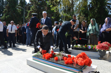Sentyabrın 27-də Kürdəmir rayonunda Vətən müharibəsi şəhidlərinin xatirəsinə həsr olunmuş Anım Günü tədbiri keçirilib.