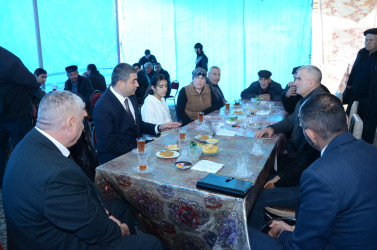 Qarabucaq qəsəbə sakinləri ilə növbəti səyyar qəbul keçirilib