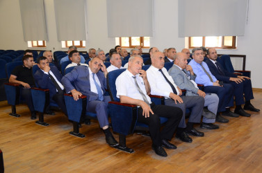 Kürdəmir Rayon İcra Hakimiyyətində yanğın təhlükəsizliyi ilə bağlı tədbir keçirilib.